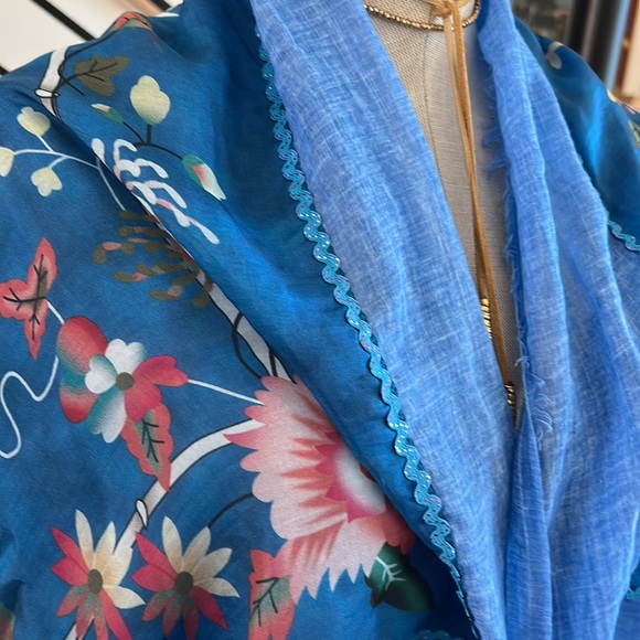 Rubicon silk & cotton oversized shawl. - Picture 10 of 16